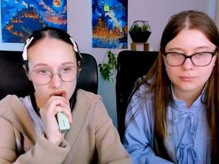 leila-moon1