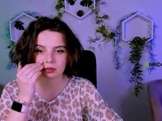leila-moon1