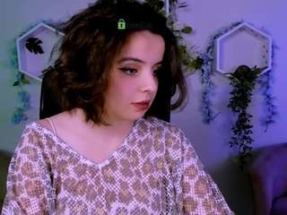 leila-moon1