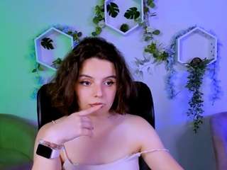 leila-moon1