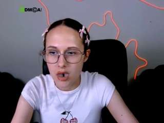 leila-moon1
