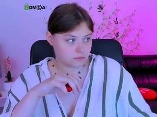 leila-moon1