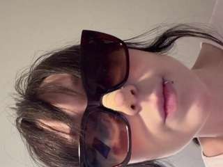le modèle paulseidlitz est en webcam porno dans un show sur le site camsoda, il possède les tags suivants: ahegao,anal,young adult,teen 18,smoking,skinny,shaved pussy,sexy,orgasm,no drinking,nipple piercings,natural,lush,lingerie,handjob,hairy pussy,full nudity,flashing,average,black hair