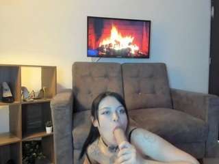 adelaindiamond Live Webcam on CamSoda