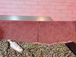 Alma-Rivers live webcam show