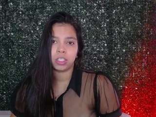 MAGIIC-BRUNETTE live cam preview