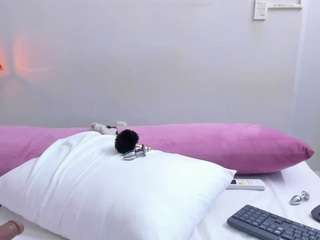 Megansaaenz live webcam show