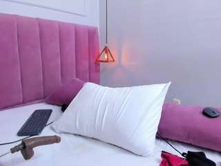 Megansaaenz live webcam show