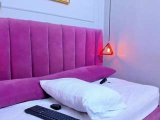 le modèle megansaaenz est en webcam porno dans un show sur le site camsoda, il possède les tags suivants: anal,shaved pussy,natural,no drinking,no smoking,oil,orgasm,public,sex toys,sexy,shaved,small tits,lush,spank,spit,squirter,strip,tattoos,teen (18+),tiny tits