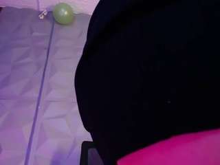 Sara-Harris7 live webcam show