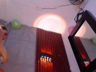 Sara-Harris7 live webcam show