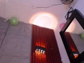 Sara-Harris7 live webcam show