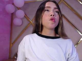 Sara-Harris7