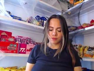 Sara-Harris7