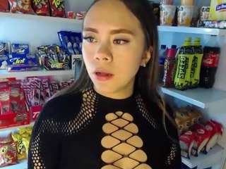 Sara-Harris7