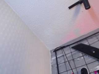 Sara-Harris7 live cam preview