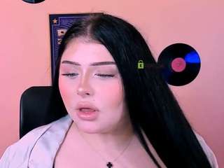 amanda-striking