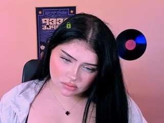amanda-striking