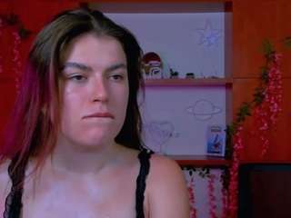 amanda-striking
