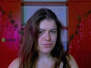 amanda-striking