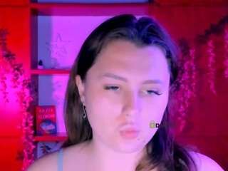 amanda-striking
