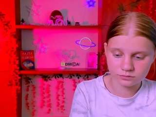 amanda-striking