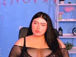 amanda-striking