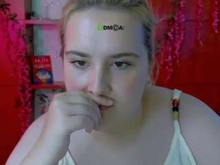 amanda-striking