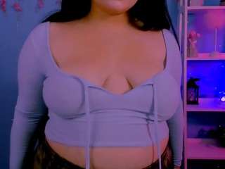 amanda-striking live webcam show