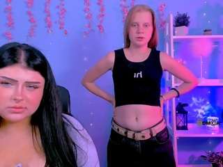 amanda-striking live webcam show