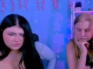 amanda-striking live webcam show