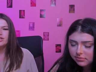amanda-striking live webcam show