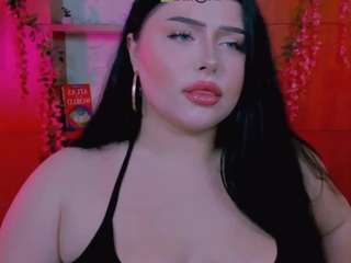 amanda-striking