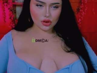 amanda-striking