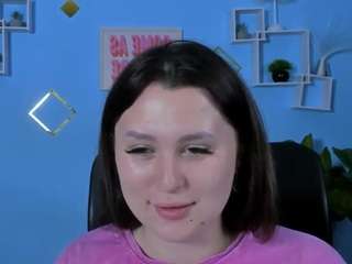 amanda-striking
