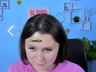 amanda-striking