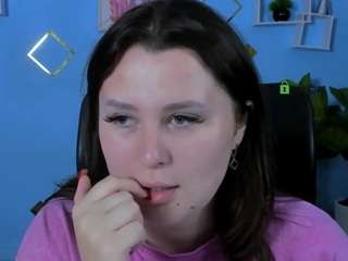 amanda-striking