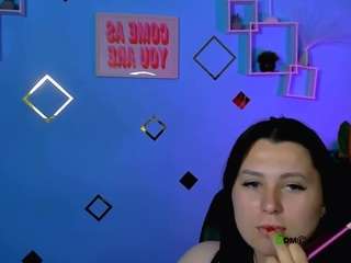 amanda-striking