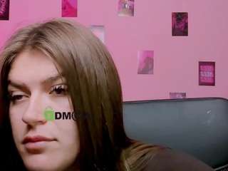 amanda-striking