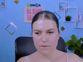amanda-striking