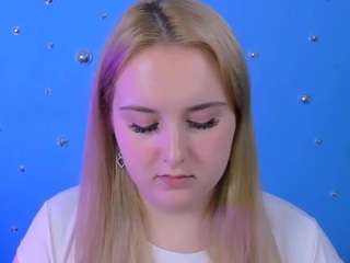 amanda-striking