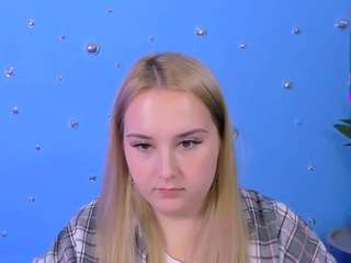 amanda-striking