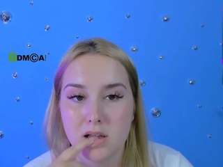 amanda-striking