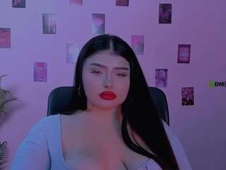 amanda-striking