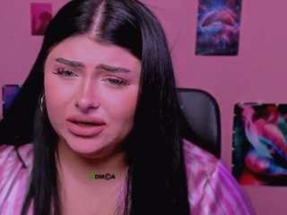 amanda-striking