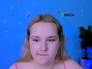 amanda-striking