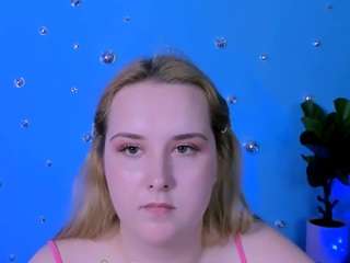 amanda-striking