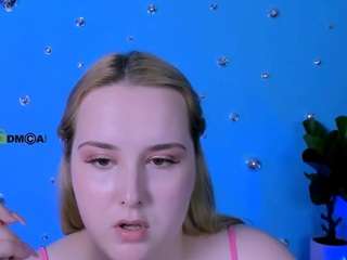 amanda-striking