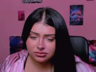 amanda-striking live cam preview