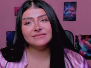amanda-striking